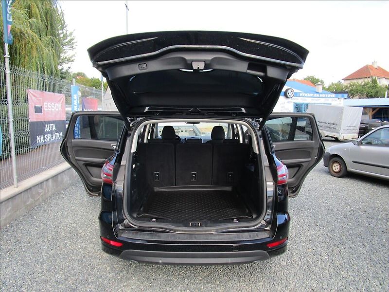 Ford S-MAX 1.5 EcoBoost, aut. klima, LED - fotka 34 z 44