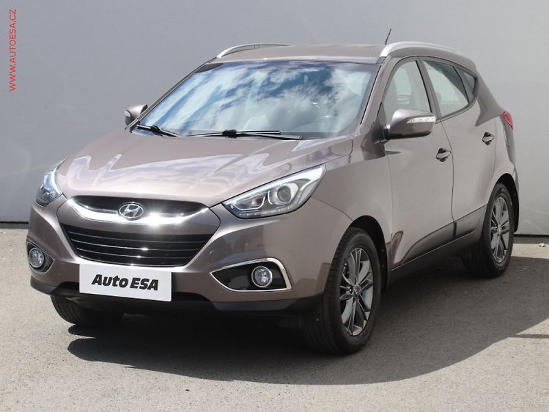 Hyundai ix35 (2013) 1.6GDI, ČR, autoAC - fotka 3 z 3