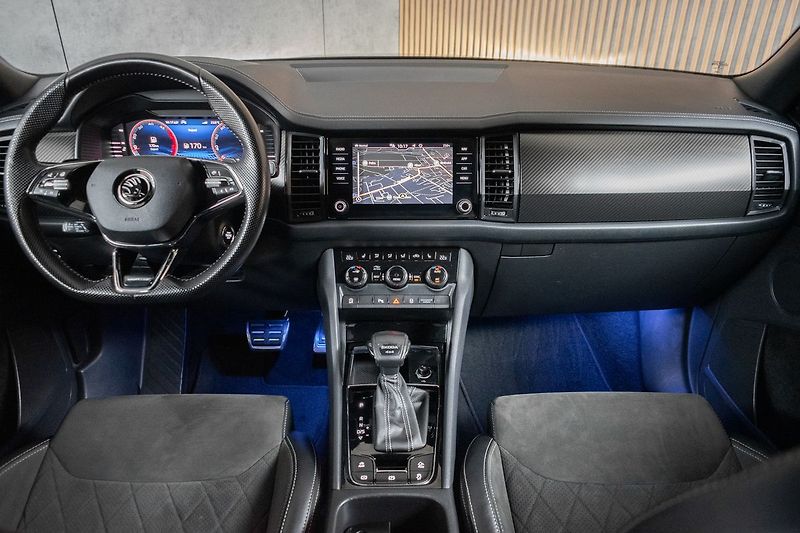 Škoda Kodiaq 2.0TDI Sportline4x4*DSG*ČR*DPH - fotka 8 z 47