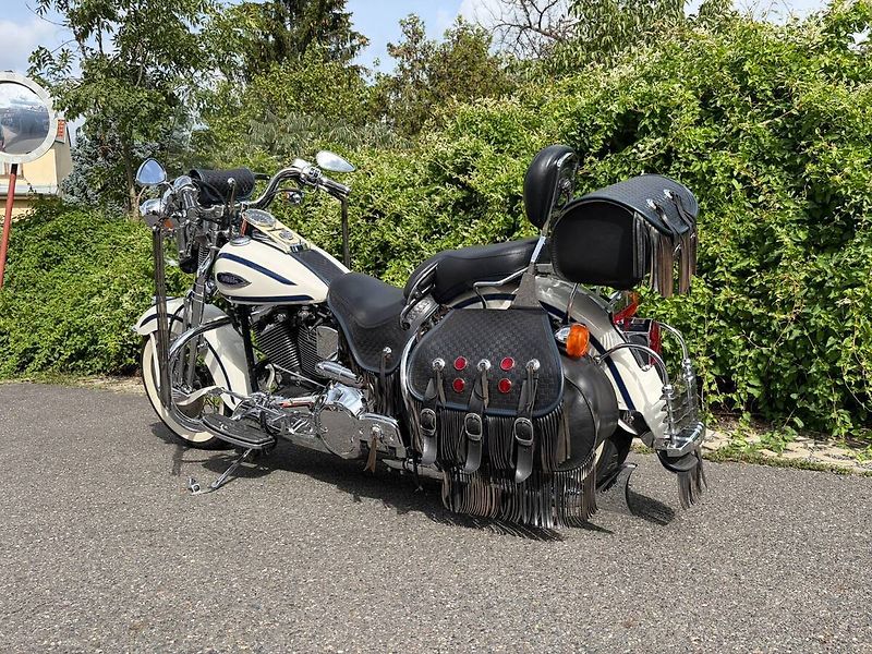 Harley-Davidson FLSTS Heritage Springer (1997) - fotka 6 z 16