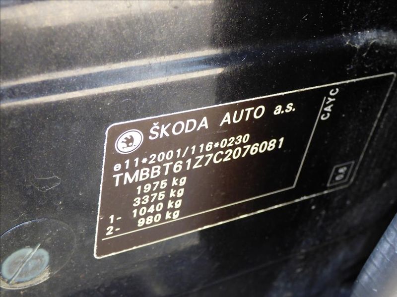 Škoda Octavia 1,6 TDI DSG, Xenon, Digi Klima - fotka 49 z 49