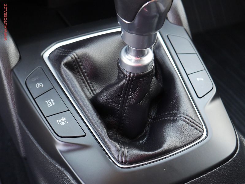 Ford Focus (2019) 1.5TDCi, ČR, LED, AC - fotka 14 z 19