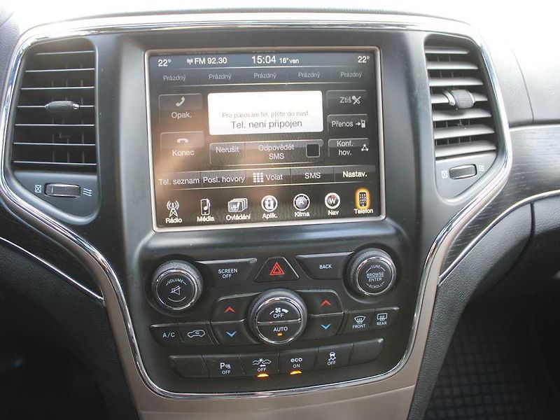 Jeep Grand Cherokee 3.0 V6 TURBO DI, NAVIGACE, PAN - fotka 16 z 22