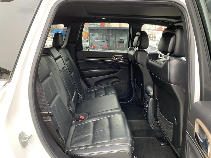 Jeep Grand Cherokee 3.0CRD LIMITED NAVI KAMERA  - fotka 39 z 52