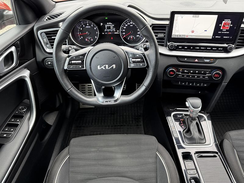 Kia ProCeed 1.5 T-DGi  118kW  7DC GT DPH - fotka 16 z 34
