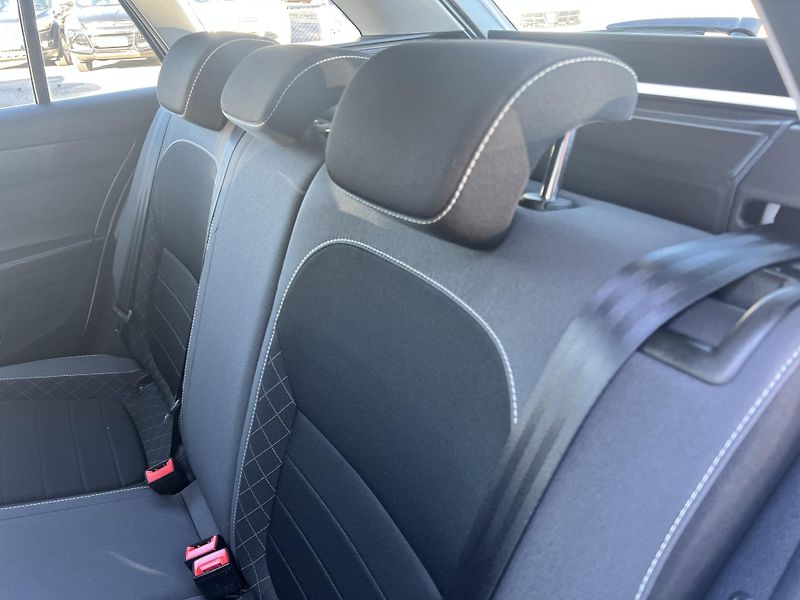 Škoda Fabia Drive 1.0TSi 81kw DSG TEMPOMAT - fotka 27 z 46