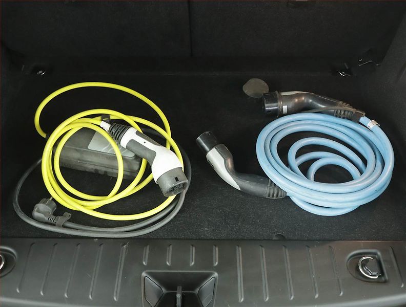 BMW i3 (2021) 120Ah BEV, SoH 92% - fotka 18 z 18