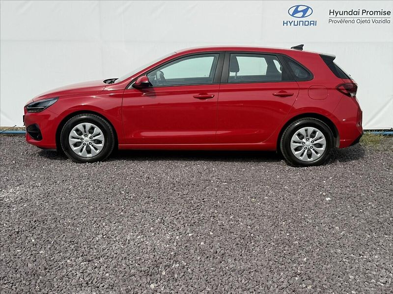 Hyundai i30 1,5 CVVT 71kW Comfort - fotka 22 z 24
