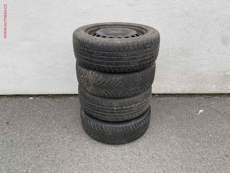 Volkswagen Passat (2016) 2.0 TDi, DSG, park.asist - fotka 19 z 19