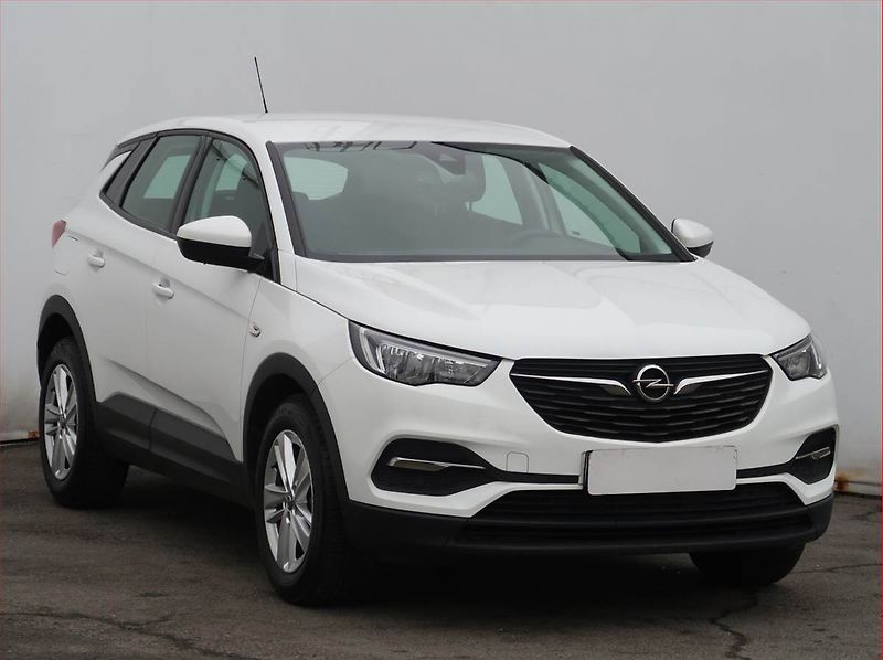 Opel Grandland X (2018) 1.2 Turbo, ČR,1.maj - fotografie inzerátu