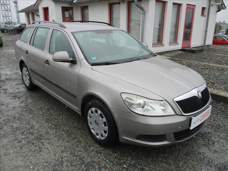 Škoda Octavia 1,4 TSI, klima,serviska,tažné, - fotografie inzerátu