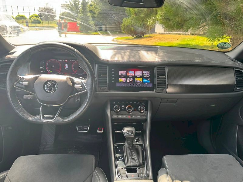 Škoda Kodiaq (2023) SPORTLINE EXCLUSIVE 2.0TSI 140 - fotka 20 z 27