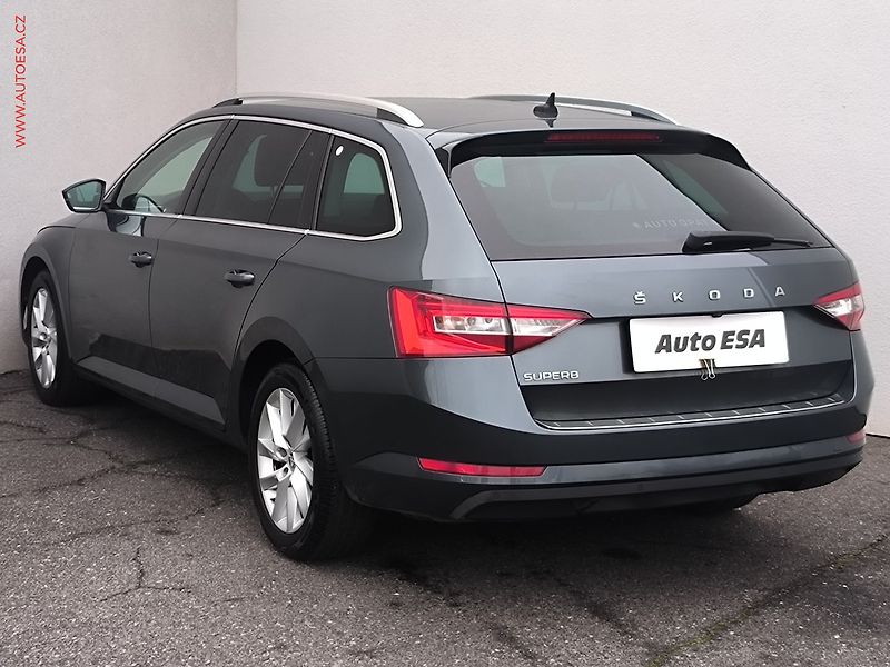 Škoda Superb (2019) 2.0 TDI, ČR, Style, DSG - fotka 6 z 27