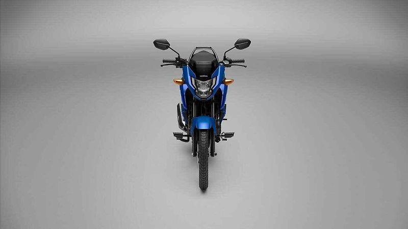 Honda CB125F je oblíbenou volbou začínajících motorkářů už od roku 2015.