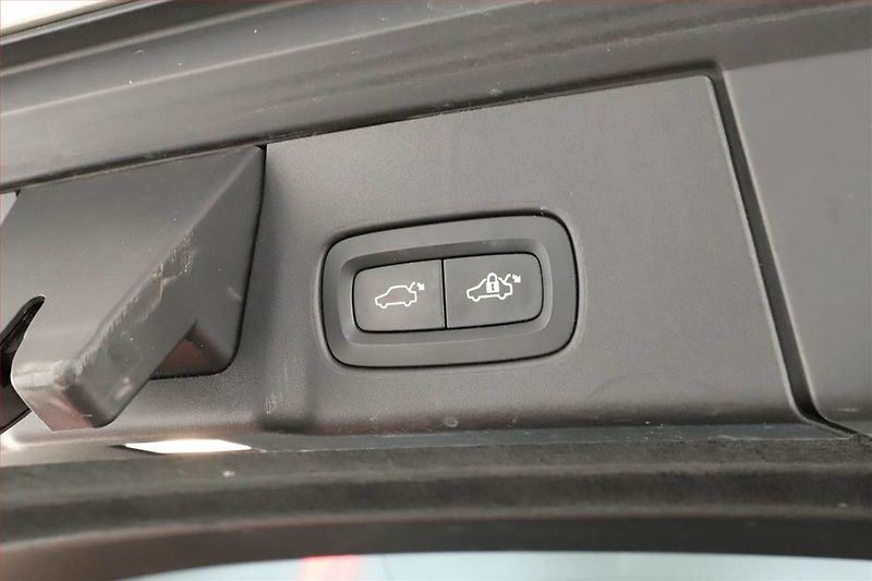 Volvo V90 (2017) D5 AWD, 4X4, Automat, Kůže - fotka 14 z 17