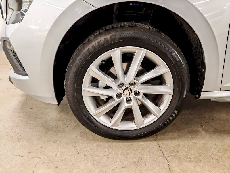 Škoda Kamiq (2024) 1.0 TSI 85 kW DSG Top Selectio - fotka 29 z 29
