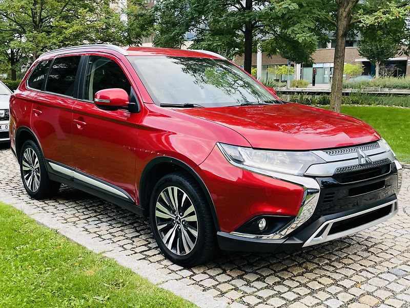 Mitsubishi Outlander 2.0i AUTOMAT 1.MAJITEL KAMERA  - fotka 10 z 43