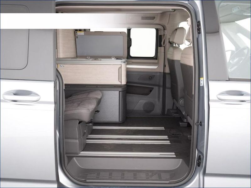 Volkswagen California eHybrid 4M Ocean DCC HuD El.dv - fotka 5 z 8