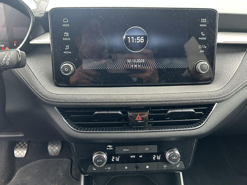 Škoda Fabia 1.0TSi 70kW Top Selection - fotka 17 z 25