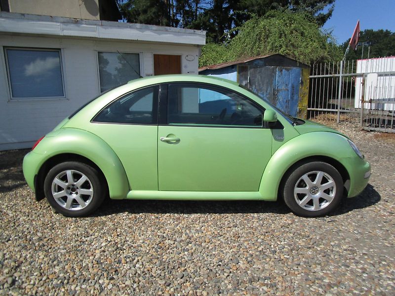 Volkswagen New Beetle 2,0i-85KW-KOUPEN V ČR-PĚKNÝ  - fotka 5 z 14