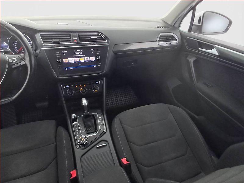 Volkswagen Tiguan (2017) R-Line 2.0 TDI, 4X4, Automat - fotka 8 z 20