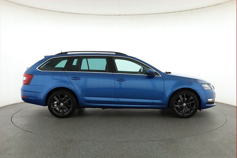 Škoda Octavia (2017) Style 2.0 TDI, Serv.kniha - fotka 6 z 18