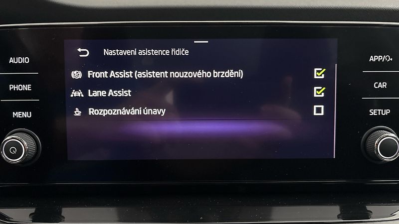 Škoda Octavia 2.0 TDI Ambition Combi - fotka 23 z 23
