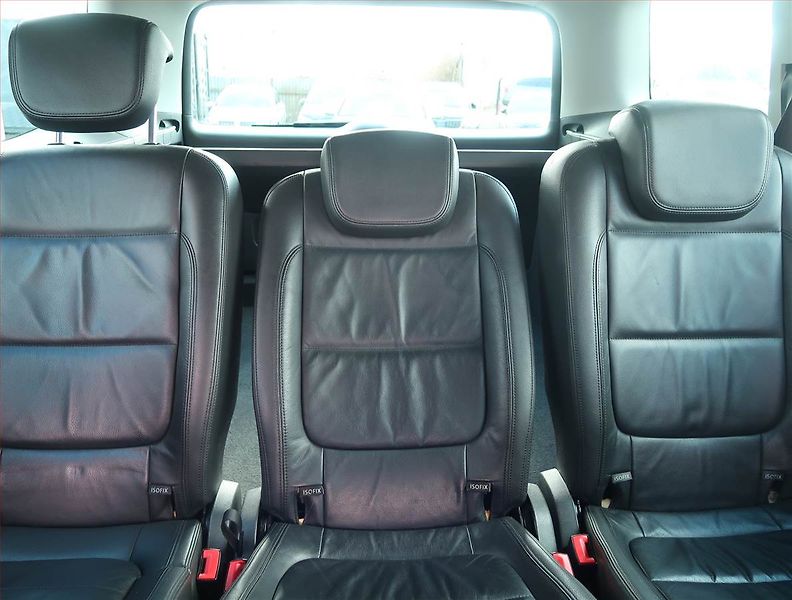 Volkswagen Sharan (2011) Highline 2.0 TDI, Navi - fotka 10 z 15