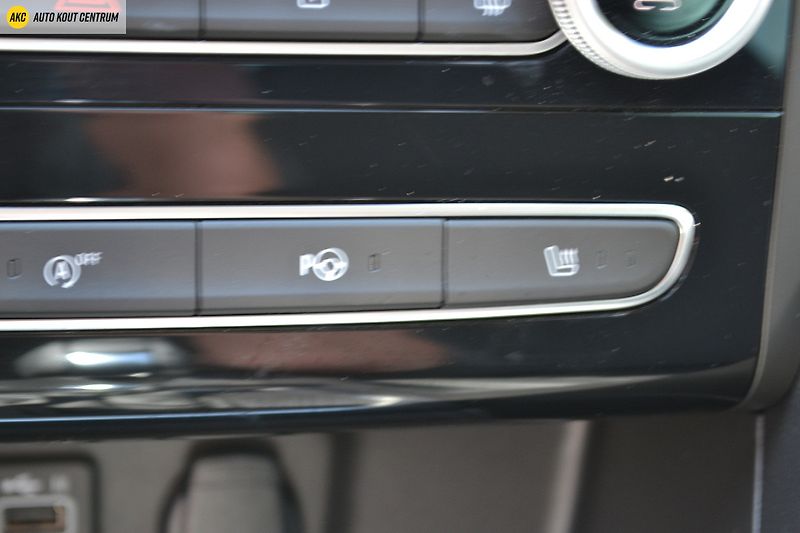Renault Mégane IV GRANDCOUPÉ TECHNO dCi 115 E - fotka 31 z 54