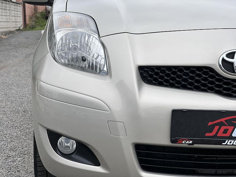 Toyota Yaris 1.3VVT-i 74kw KLIMA PŮVOD ČR  - fotka 33 z 38