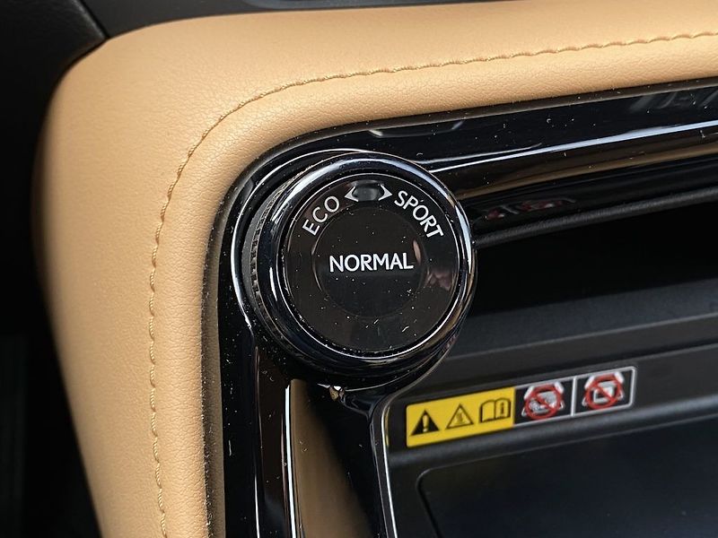 Lexus NX 350h 2.5HEV, ČR, ExecutiveTOP, 4x4 - fotka 28 z 40