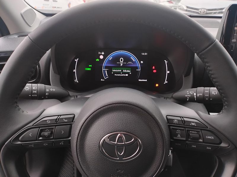 Toyota Yaris Cross (2026) 1.5 FHEV Limited Edition - fotka 7 z 11