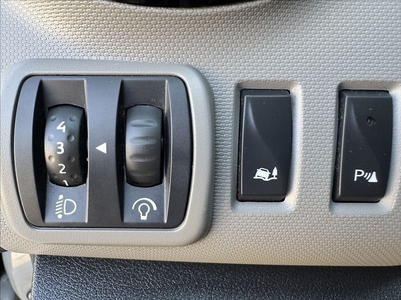 Renault Trafic 1,6 DCi 8míst WEBASTO tažné ČR - fotka 28 z 50