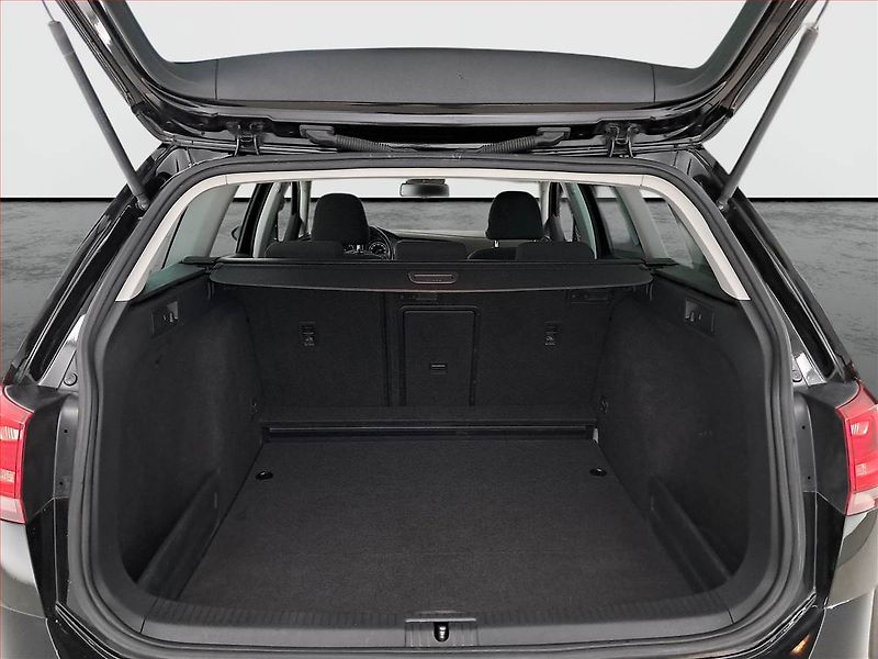 Volkswagen Golf (2014) Comfortline 1.6 TDI, Automat - fotka 14 z 18
