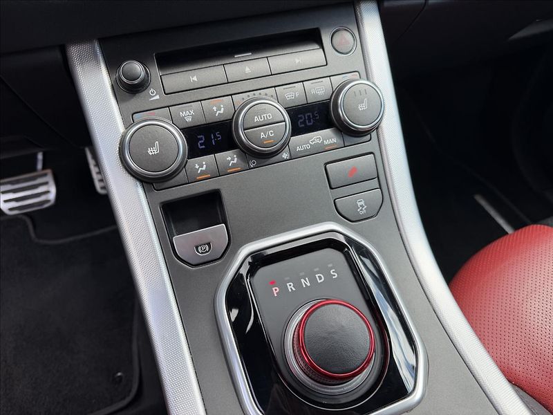 Land Rover Range Rover Evoque 2,2 SD4 DYNAMIC AT 4WD ČR - fotka 26 z 46