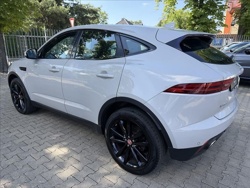 Jaguar E-Pace 2.0 D180 První majitel ČR - fotka 7 z 27