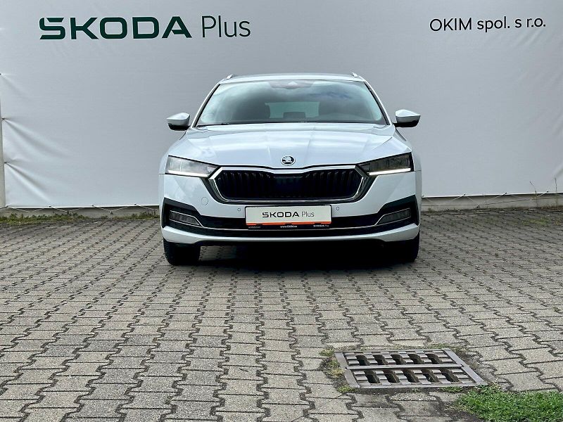 Škoda Octavia (2022) 2.0 TDI 110kW DSG Style Combi - fotka 4 z 23