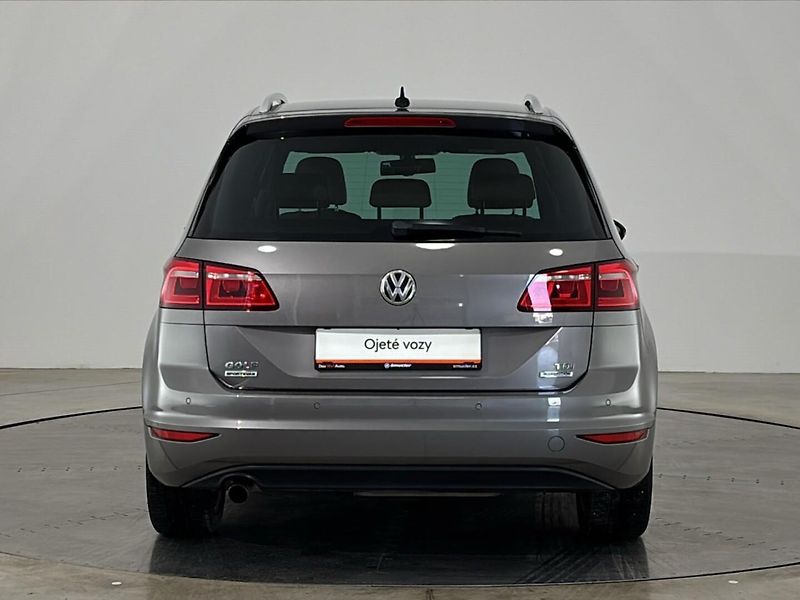Volkswagen Golf Sportsvan Highline - fotka 17 z 28