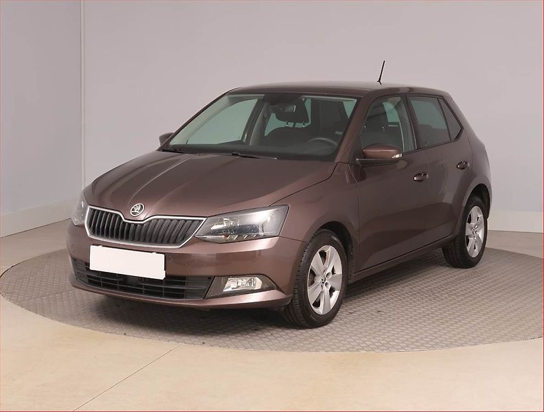Škoda Fabia (2015) Style 1.2 TSI, Tempomat - fotka 2 z 13