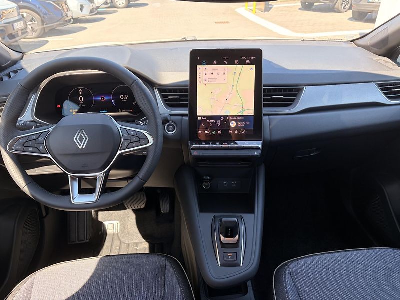 Renault Captur techno mild hybrid 140 EDC - fotka 7 z 8