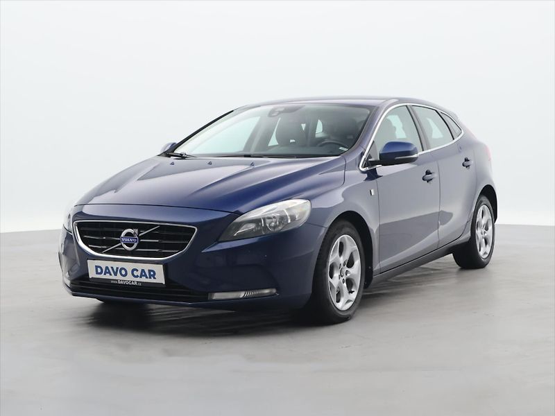 Volvo V40 1,6 D2 115 Summum - fotka 3 z 30