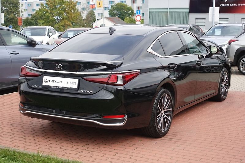 Lexus ES 300h ES300h Business Edition - fotka 5 z 37