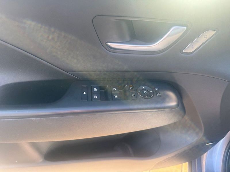 Hyundai i30 Kona EV 24 POWER 65 kWh STYLE - fotka 8 z 10