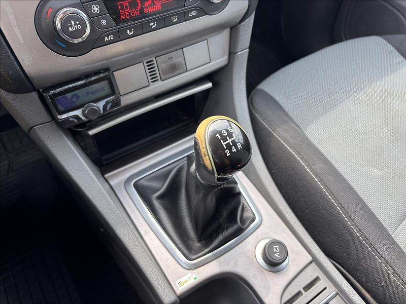 Ford Focus 1,6 TDCi 66kW - fotka 19 z 19