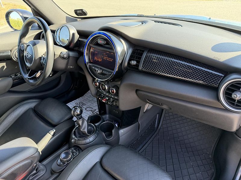 Mini Cooper S 2.0i LED PANORAMA NAVI KŮŽE - fotka 39 z 46
