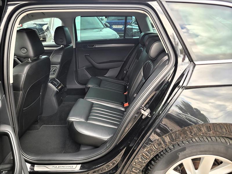 Škoda Superb 1,4 PHEV,160kw,DSG,Clever+ - fotka 14 z 49