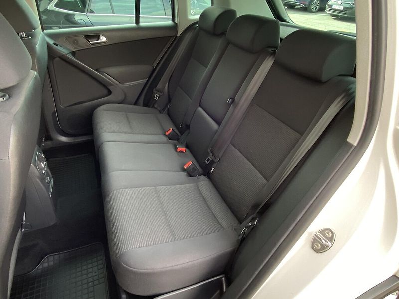 Volkswagen Tiguan 1,4 TSI 90 kW Trend & Fun - fotka 23 z 26