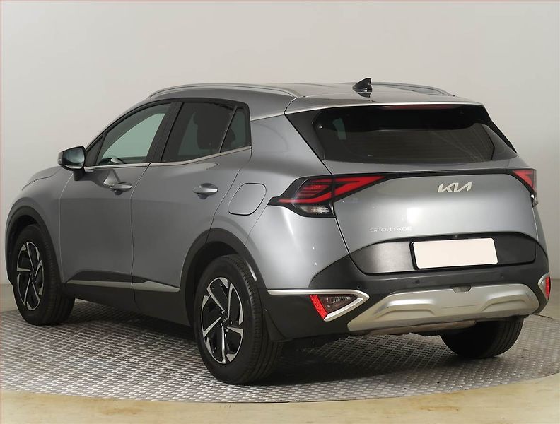 Kia Sportage (2022) 1.6 T-GDI - fotka 4 z 19