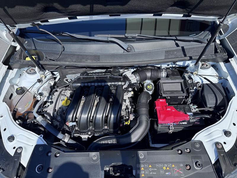 Dacia Duster 2,0 16V 4x4 - fotka 38 z 38