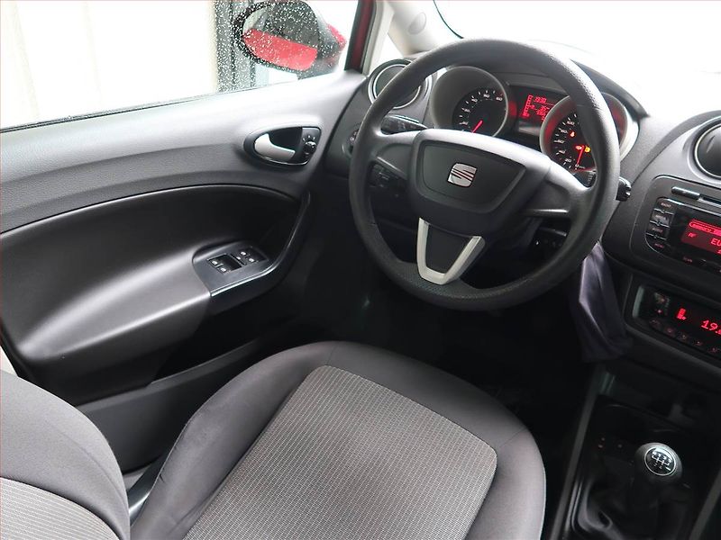 Seat Ibiza (2010) 1.4 16V, Tempomat - fotka 7 z 17